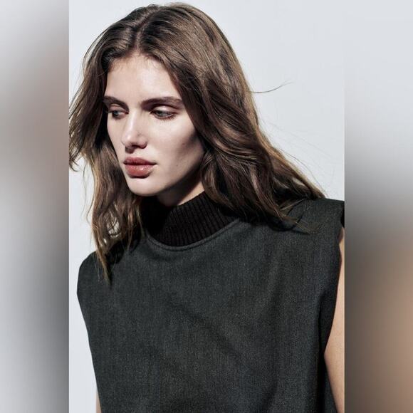 Zara RIBBED TOP WITH SHOULDER PADS Size Medium - Picture 6 of 13